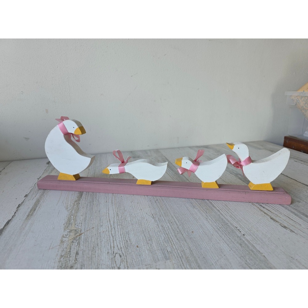 Vintage wooden‎ duck statue figurine cottagecore country folk art pink unique